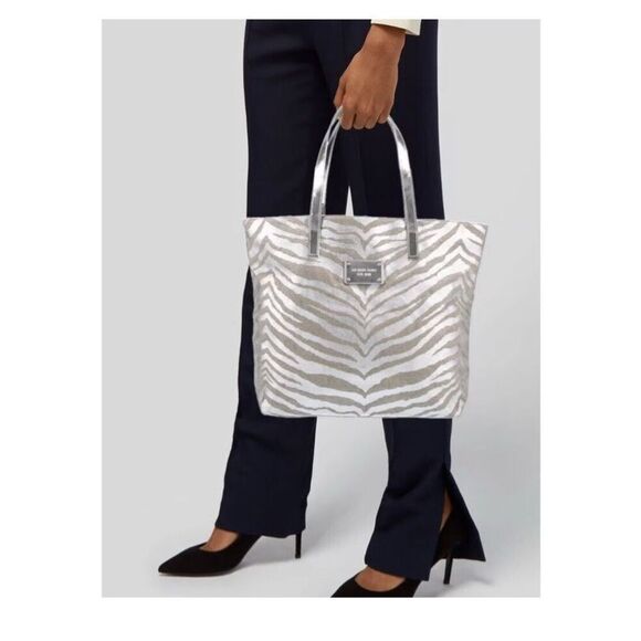 Michael KORS Zebra Tote - Picture 2 of 9